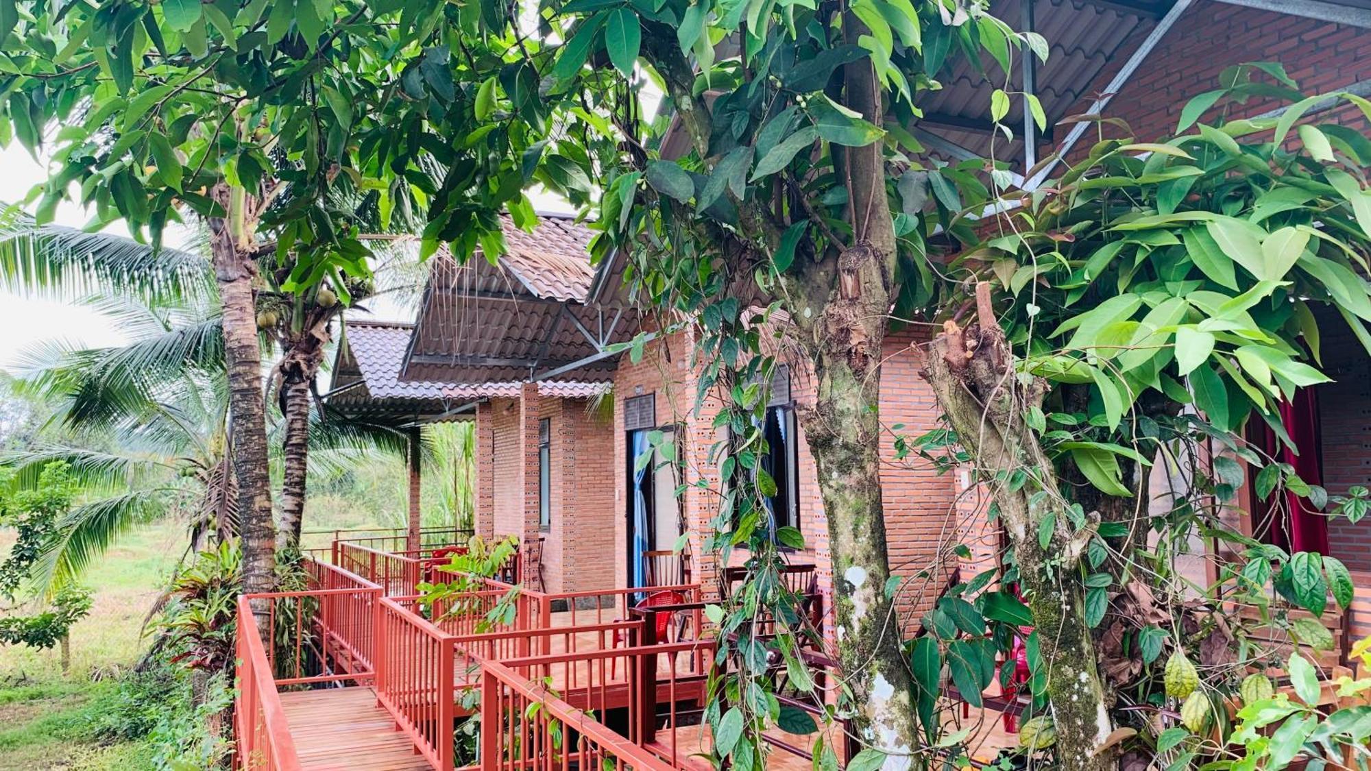 Gibbon Singing Home Stay Quan Tom Экстерьер фото