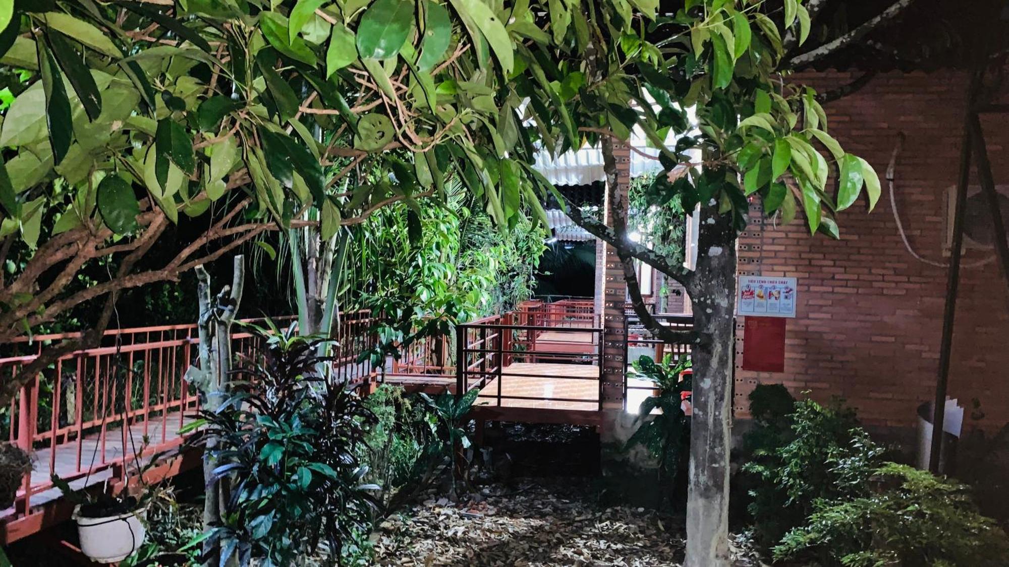 Gibbon Singing Home Stay Quan Tom Экстерьер фото